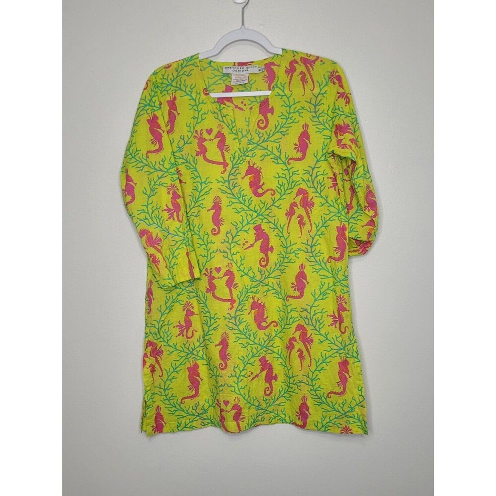 Gretchen Scott Designs lightweight seahorse print 3/4 sleeve tunic top size S